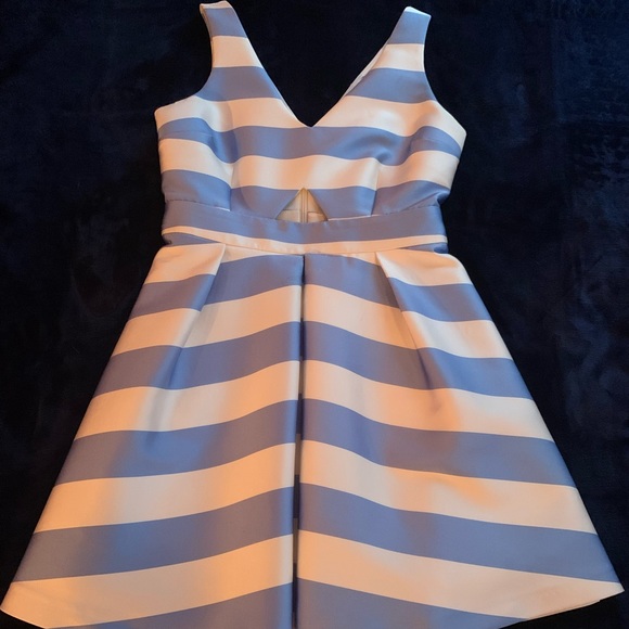 Top Shop Mini Dress - Picture 4 of 5